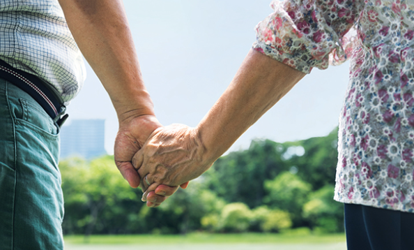 Reconnecting Lost Love: How I Helped My 70-Year-Old Grandma Overcome Her Fears and Reunite with Her First Love