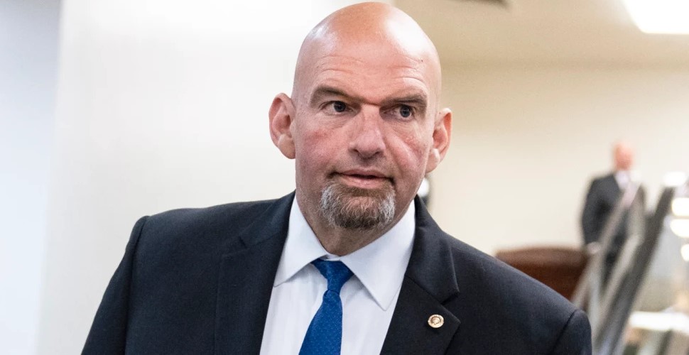 Fetterman Rejects Claims of Constitutional Crisis, Stands by Engagement with Trump Amid Federal Turmoil