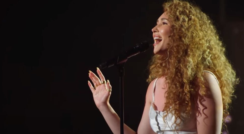 Loren Allred Wows on AGT All Stars with Powerful Performance of ‘Greatest Showman’ Hit