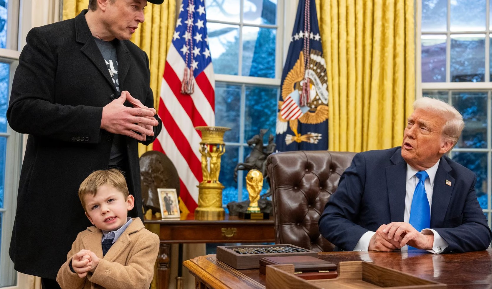 Elon Musk’s Son Draws Attention at White House Press Conference